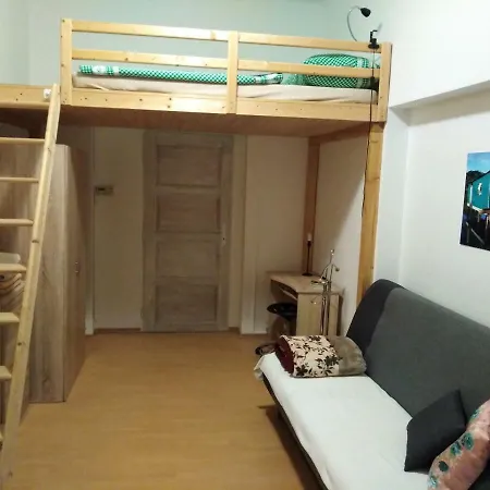 Husitska 114/74 Prag